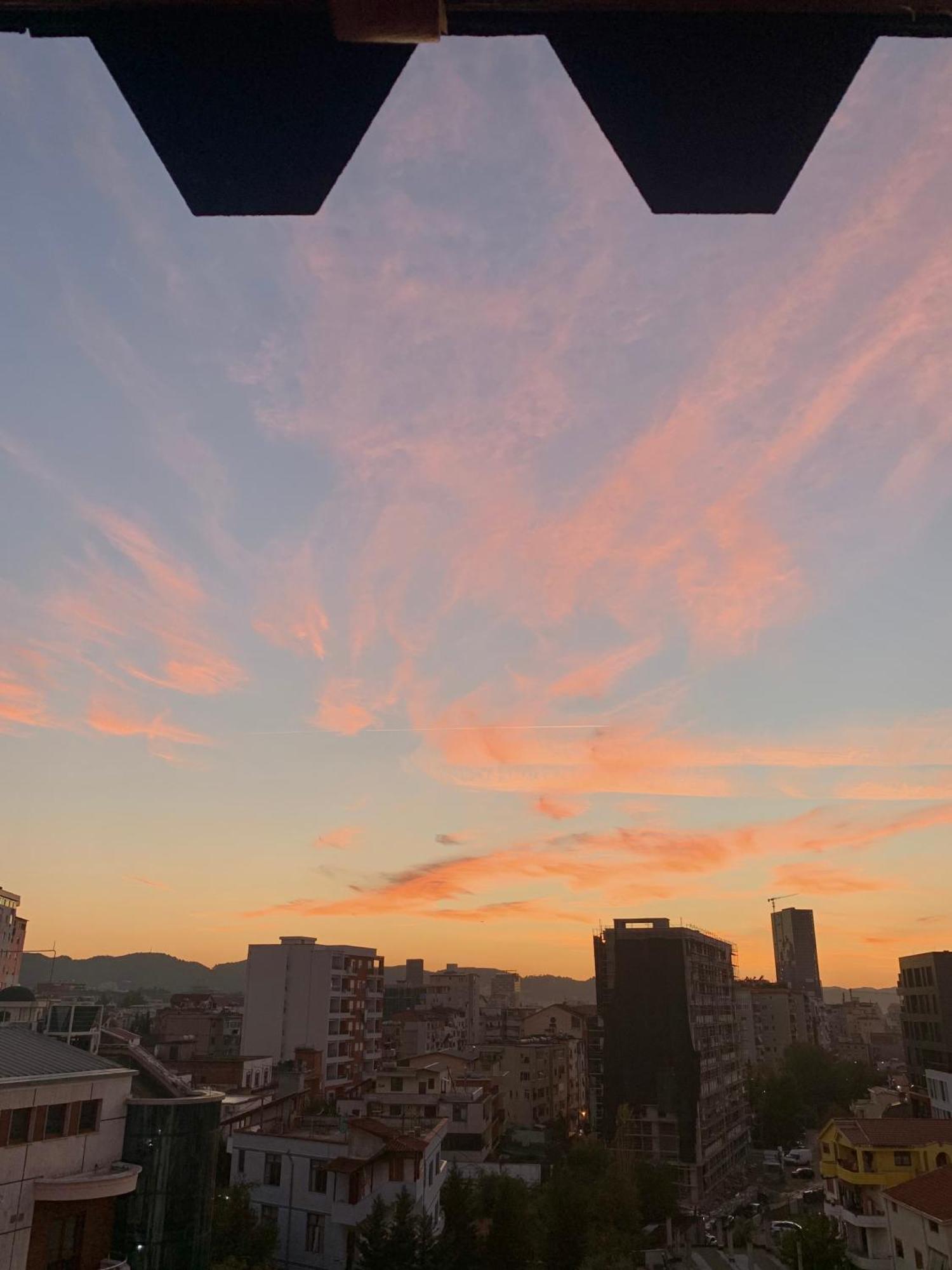 טיראנה Skyview Oasis Premium Apartment מראה חיצוני תמונה