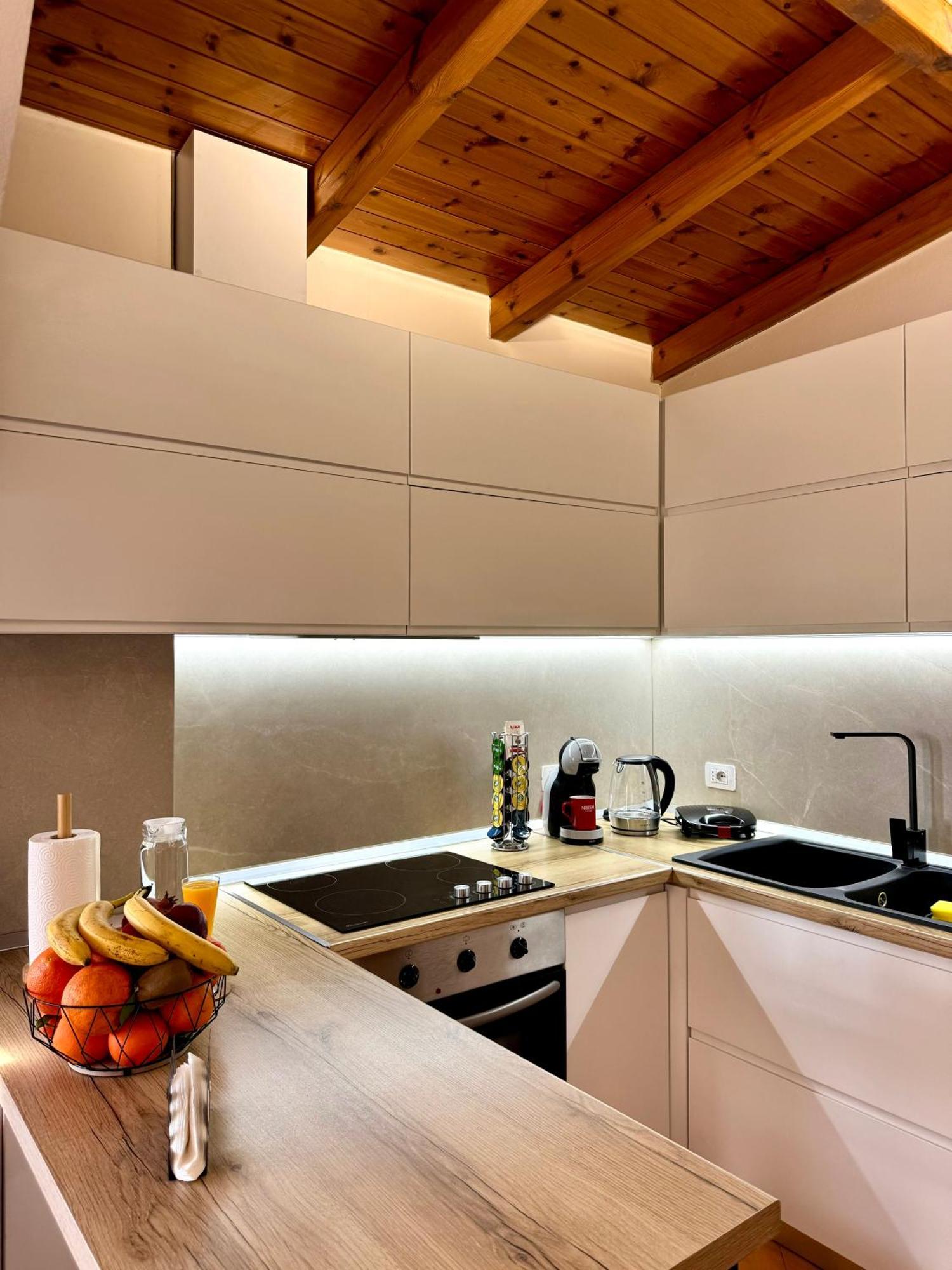 טיראנה Skyview Oasis Premium Apartment מראה חיצוני תמונה